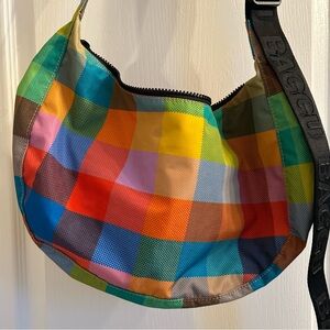 NEW Baggu Madras Medium Crescent Bag